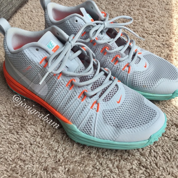 lunarlon flywire